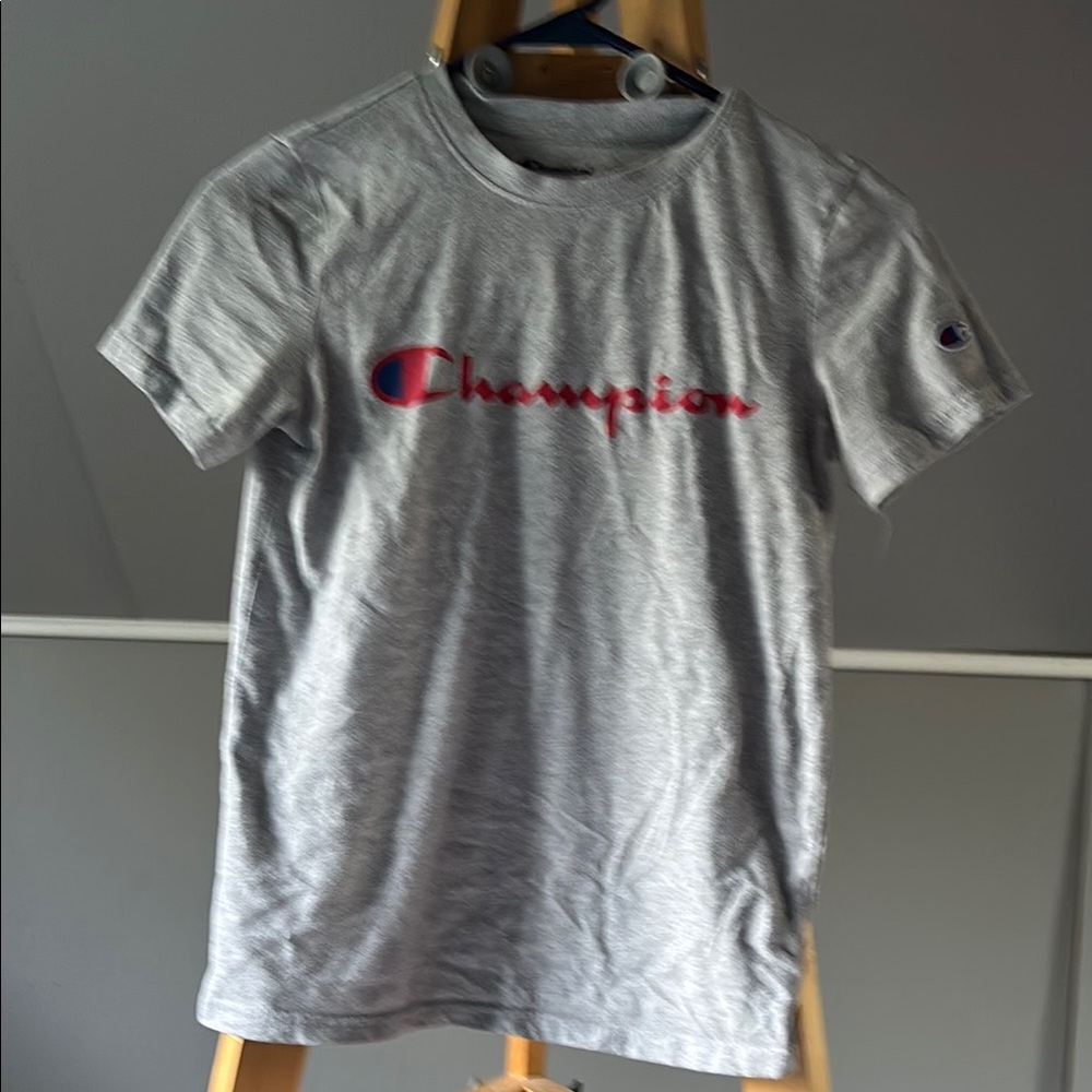 🌷5/$10🌷Champion Heather Gray Tee with Red and Blue Logo